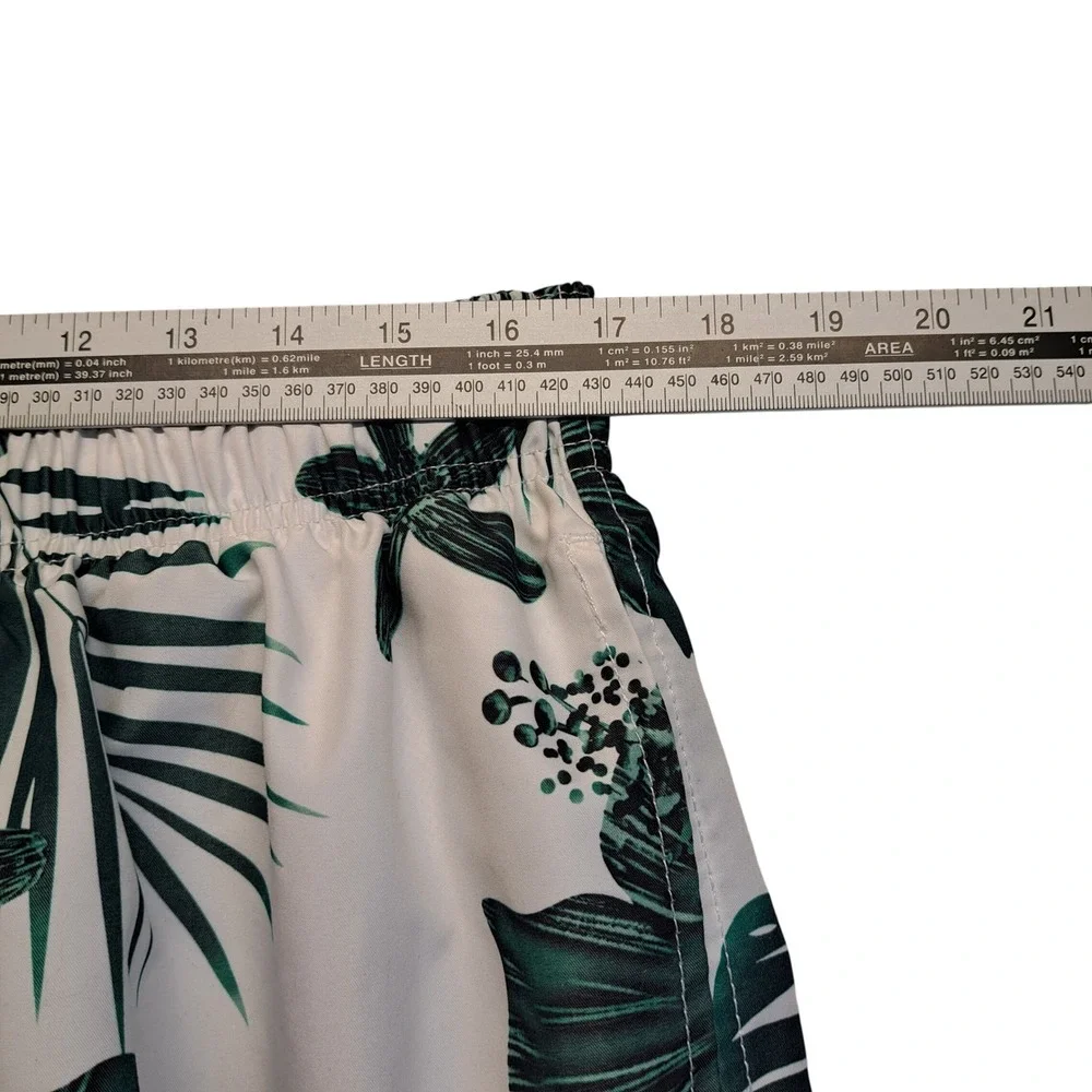 Sonoma Swim Trunks Men Large White Green Excellent Tropical Floral Cargo Pocket